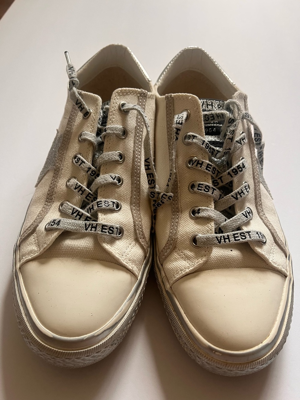 Vintage Havana Cream Canvas Low-Top Sneakers with Branded Laces